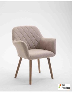 silla tapizada con brazos color Beig