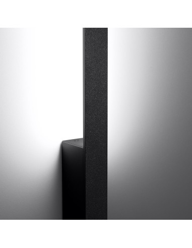 Aplique LAHTI M negro 4000K