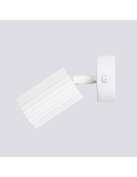 Aplique KARBON blanco con interruptor