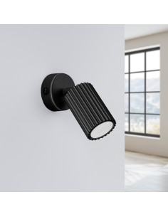 Aplique KARBON negro con interruptor 2