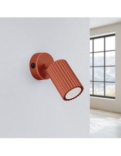 Aplique KARBON rojo ocre con interruptor 2