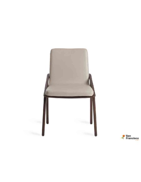 Silla de polipiel y estructura de madera